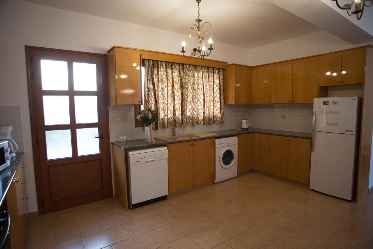 Marilia 1 Villa Polis Kültér fotó